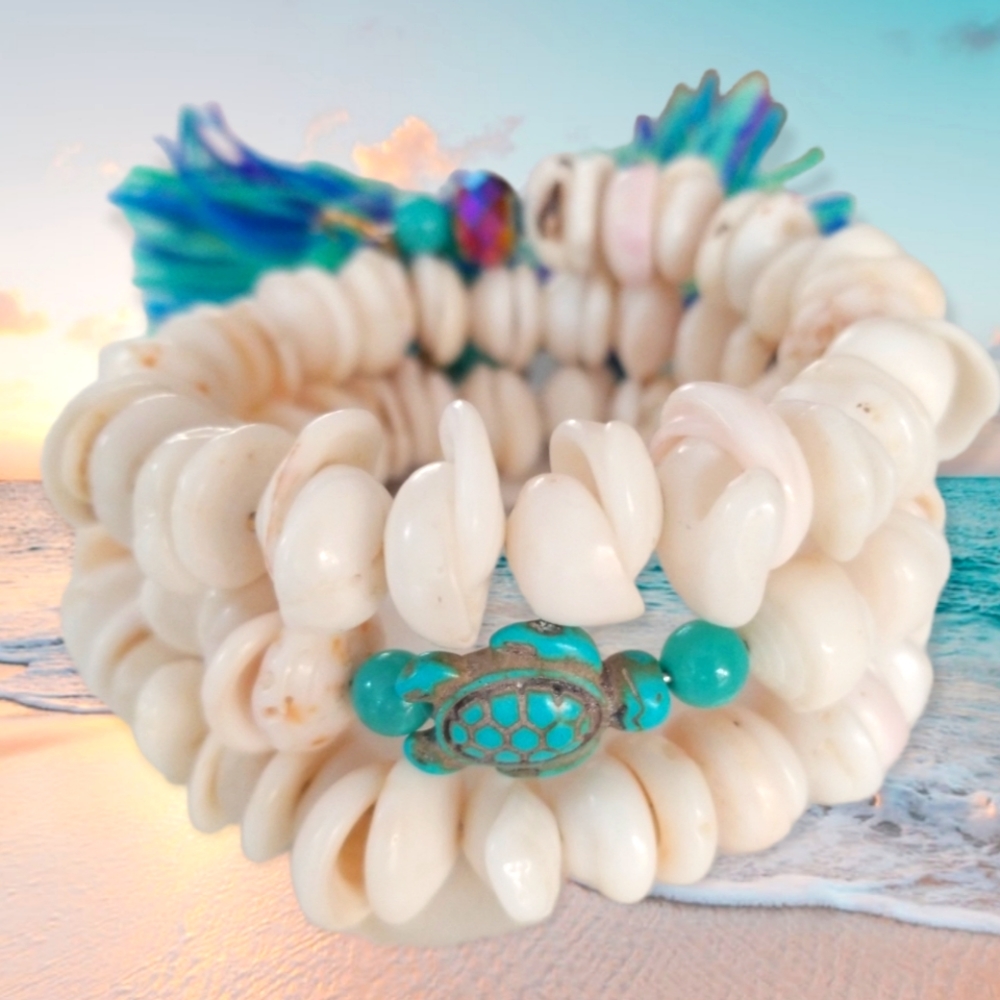 NWT Hand Crafted Beachy Natural Shell Sea Turtle Wrap Bracelet One Size